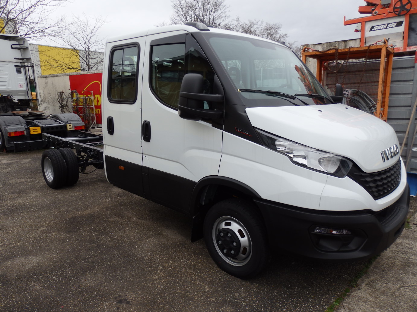 Iveco Daily 35С18D, шасси