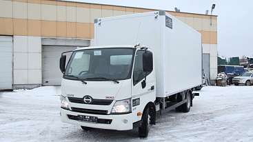 HINO 300 7,5.    