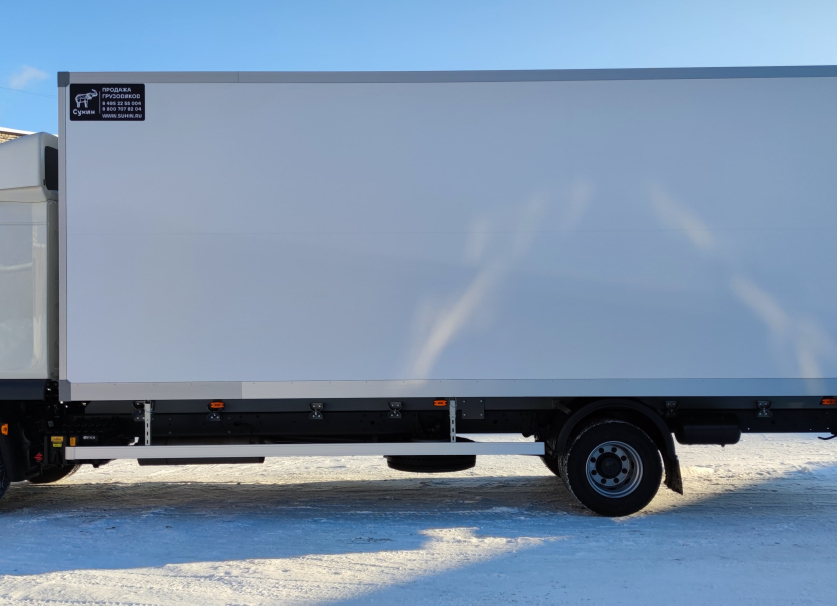 DAF LF тентованный 5 тонный