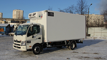 HINO 300 7,5.     80 